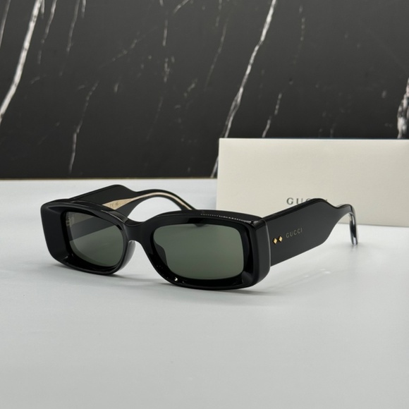 NEW GG1528S 001 GUCCI BLACK GREY SQUARE WOMEN GUCCI SUNGLASSES - Picture 3 of 14